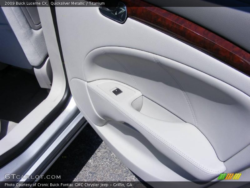 Quicksilver Metallic / Titanium 2009 Buick Lucerne CX