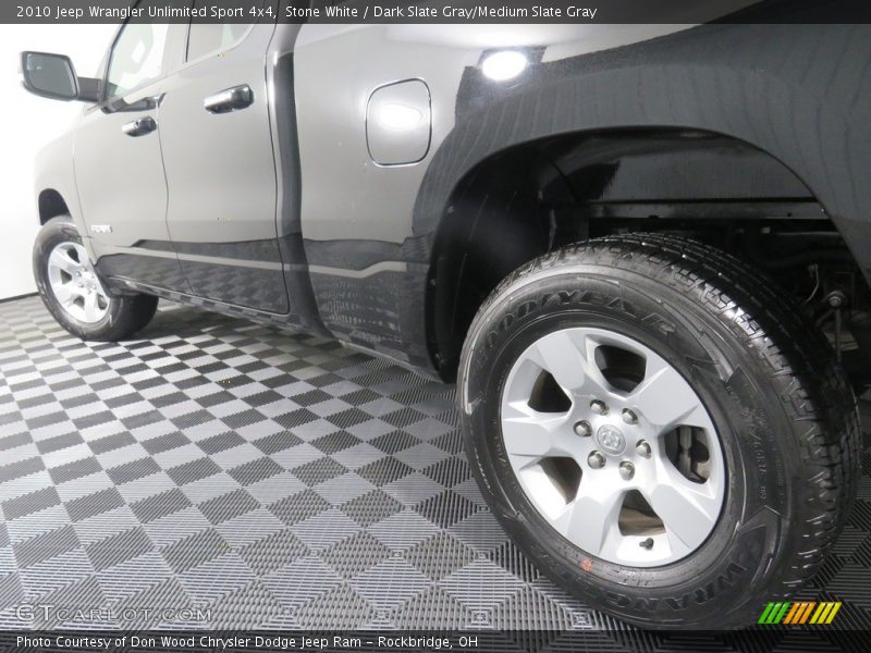 Stone White / Dark Slate Gray/Medium Slate Gray 2010 Jeep Wrangler Unlimited Sport 4x4
