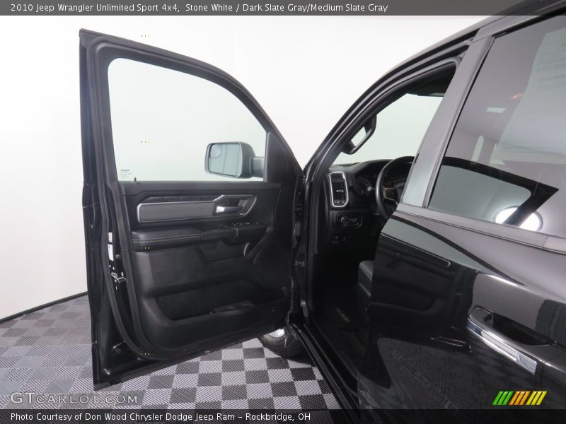 Stone White / Dark Slate Gray/Medium Slate Gray 2010 Jeep Wrangler Unlimited Sport 4x4