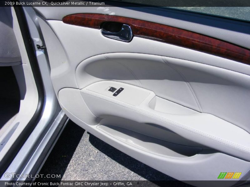 Quicksilver Metallic / Titanium 2009 Buick Lucerne CX