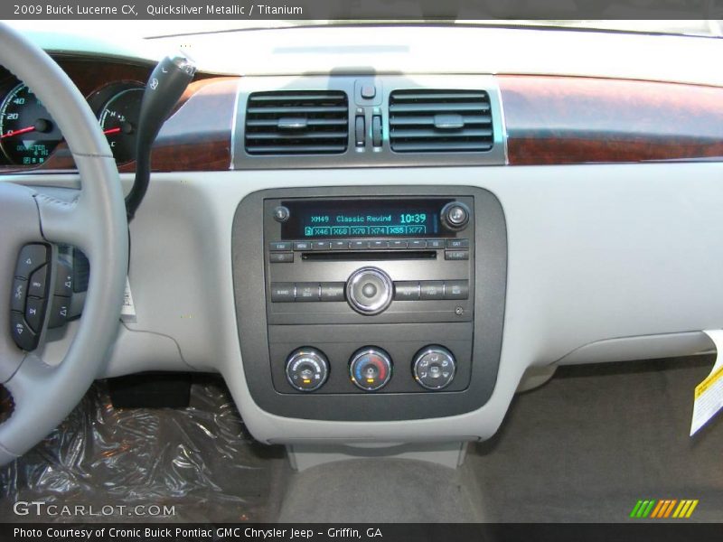 Quicksilver Metallic / Titanium 2009 Buick Lucerne CX