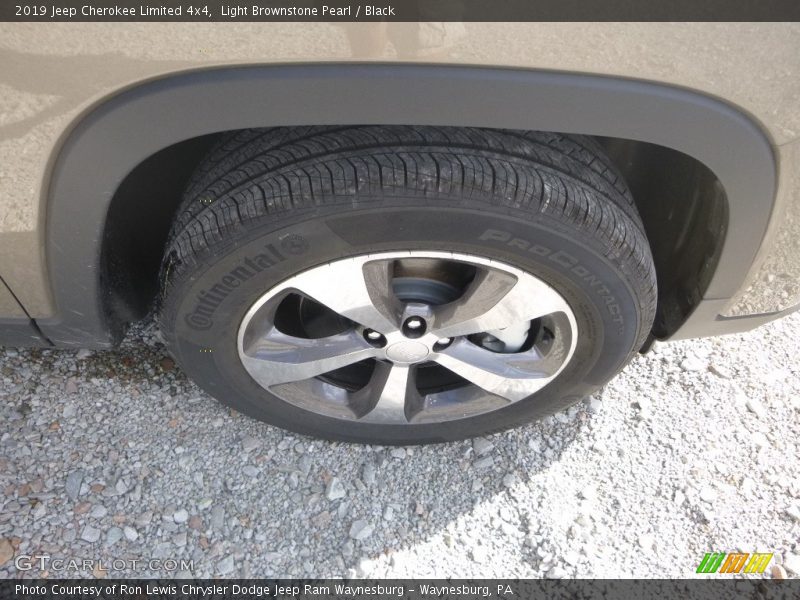 Light Brownstone Pearl / Black 2019 Jeep Cherokee Limited 4x4