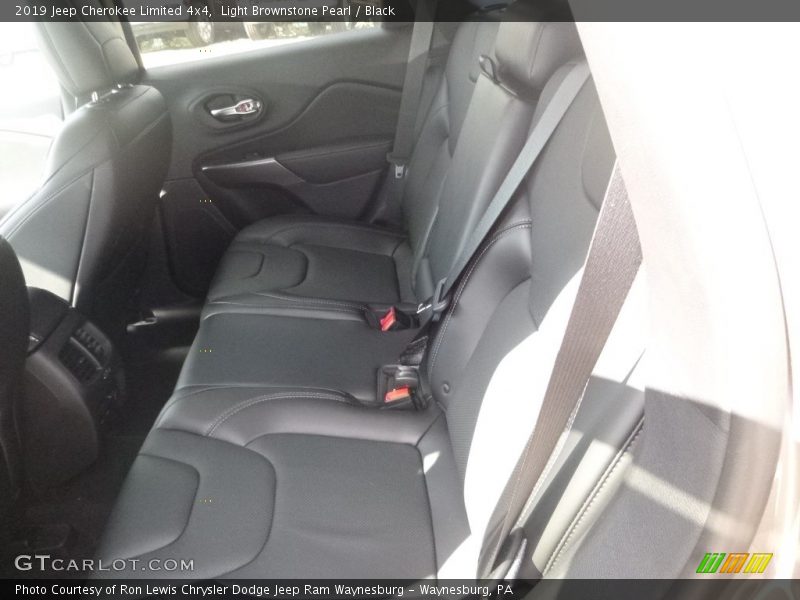 Light Brownstone Pearl / Black 2019 Jeep Cherokee Limited 4x4