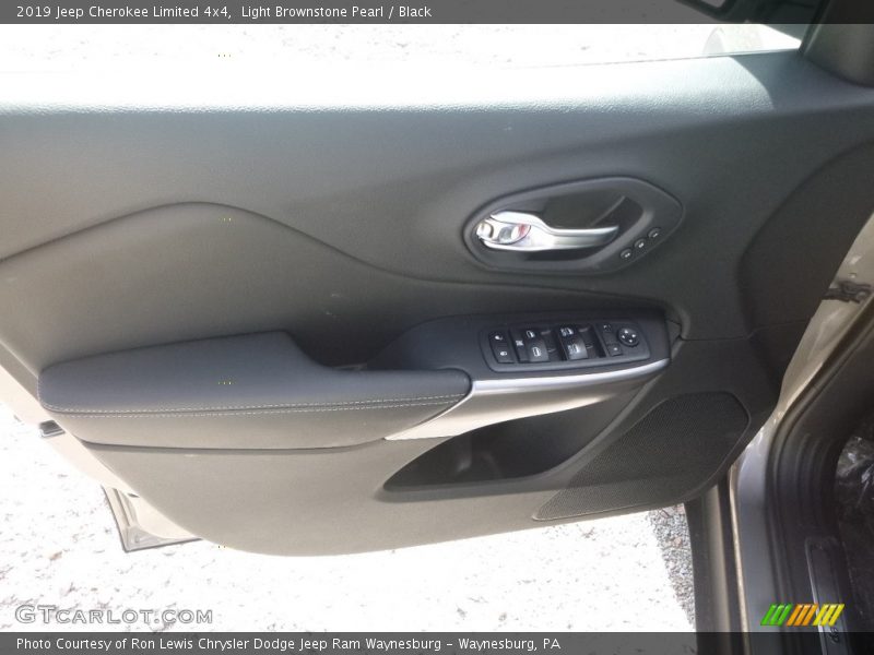 Light Brownstone Pearl / Black 2019 Jeep Cherokee Limited 4x4