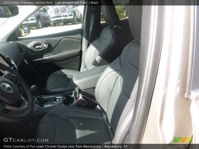 Light Brownstone Pearl / Black 2019 Jeep Cherokee Limited 4x4