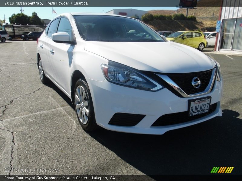 Fresh Powder / Charcoal 2019 Nissan Sentra S