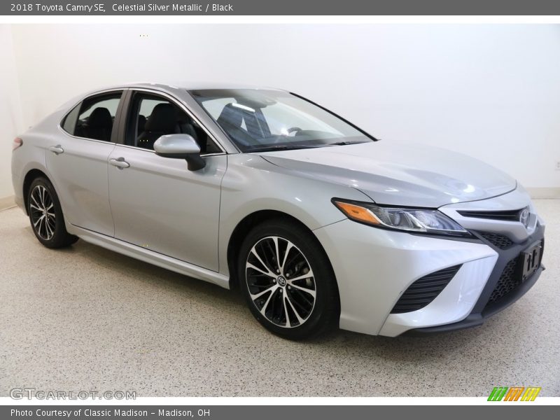 Celestial Silver Metallic / Black 2018 Toyota Camry SE