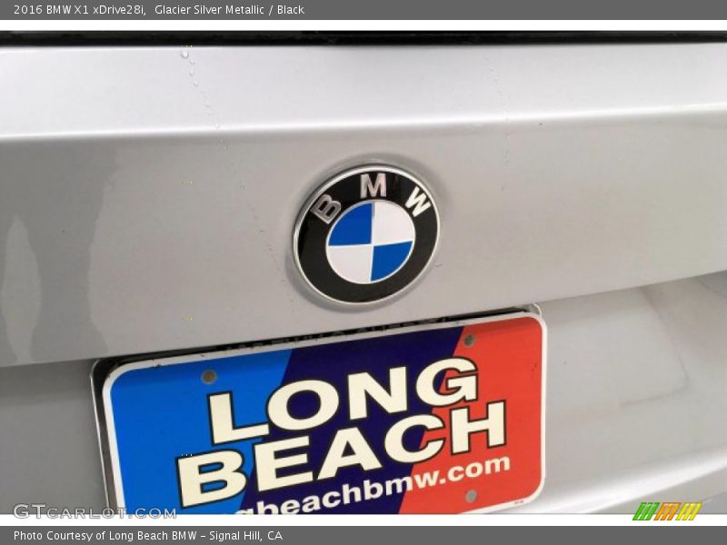 Glacier Silver Metallic / Black 2016 BMW X1 xDrive28i