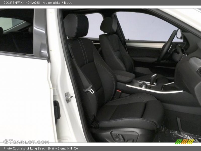 Alpine White / Black 2016 BMW X4 xDrive28i