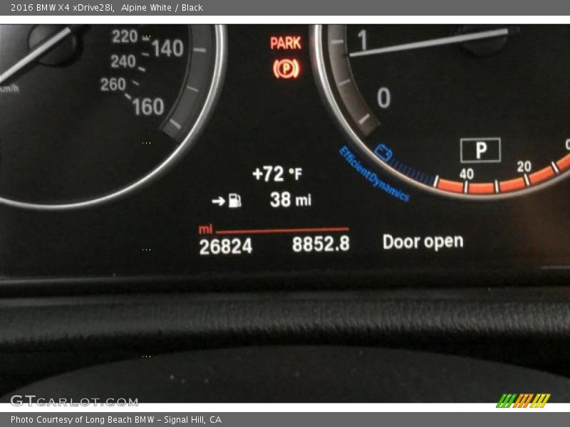 Alpine White / Black 2016 BMW X4 xDrive28i