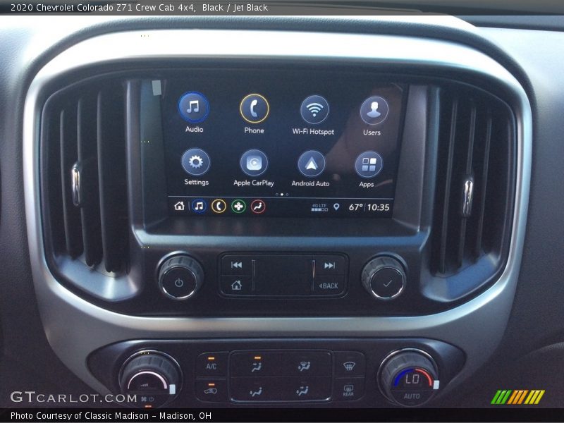 Controls of 2020 Colorado Z71 Crew Cab 4x4