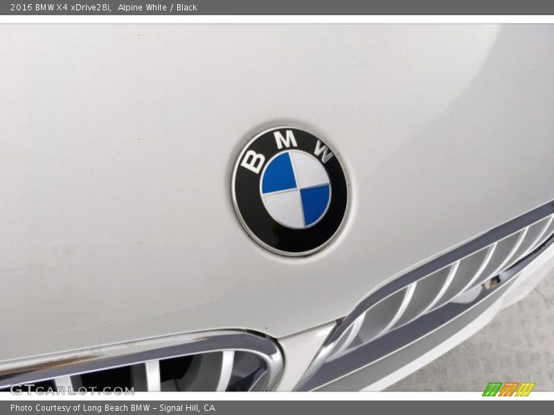 Alpine White / Black 2016 BMW X4 xDrive28i