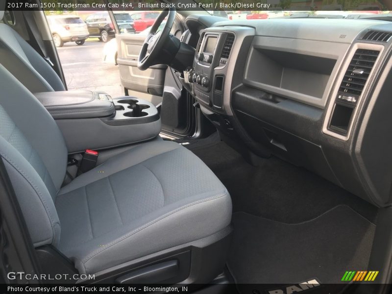 Brilliant Black Crystal Pearl / Black/Diesel Gray 2017 Ram 1500 Tradesman Crew Cab 4x4