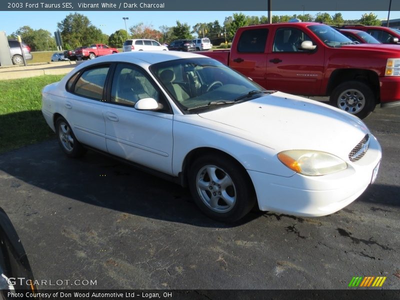 Vibrant White / Dark Charcoal 2003 Ford Taurus SES