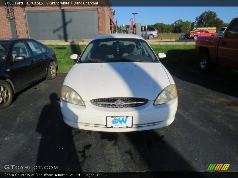 Vibrant White / Dark Charcoal 2003 Ford Taurus SES