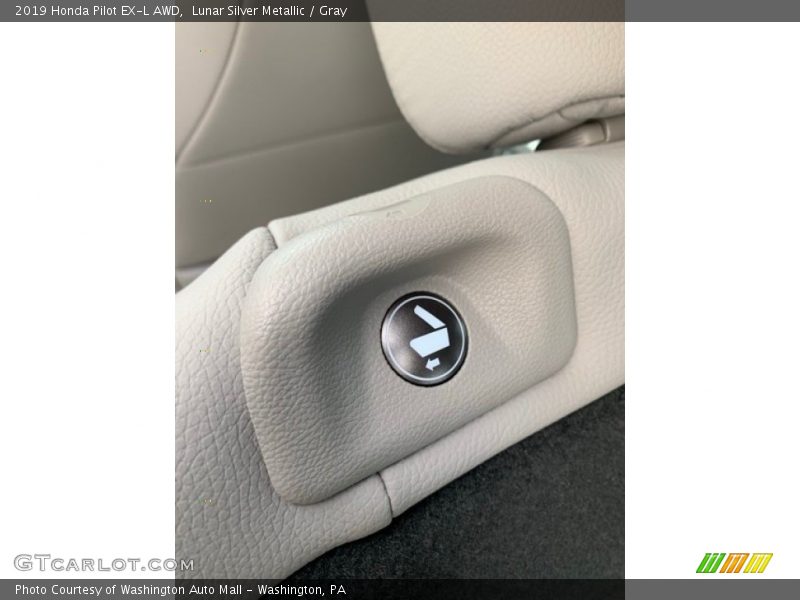 Lunar Silver Metallic / Gray 2019 Honda Pilot EX-L AWD