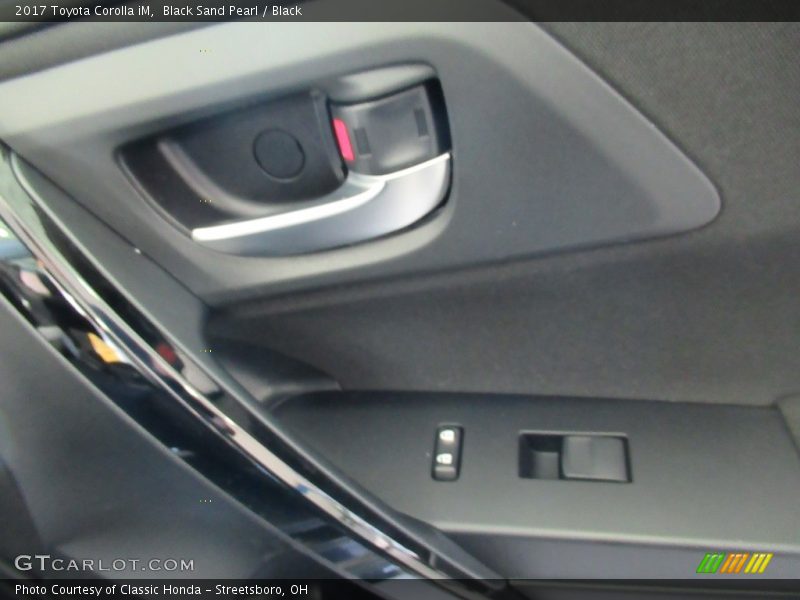 Black Sand Pearl / Black 2017 Toyota Corolla iM