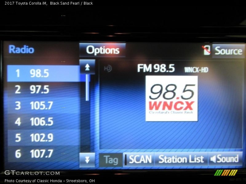 Black Sand Pearl / Black 2017 Toyota Corolla iM