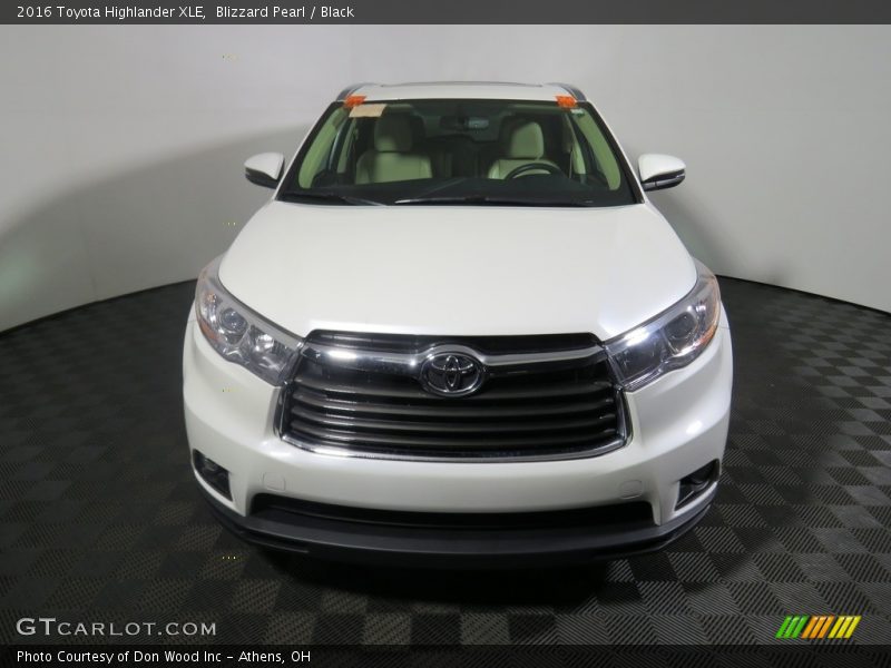 Blizzard Pearl / Black 2016 Toyota Highlander XLE