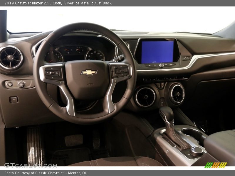Silver Ice Metallic / Jet Black 2019 Chevrolet Blazer 2.5L Cloth