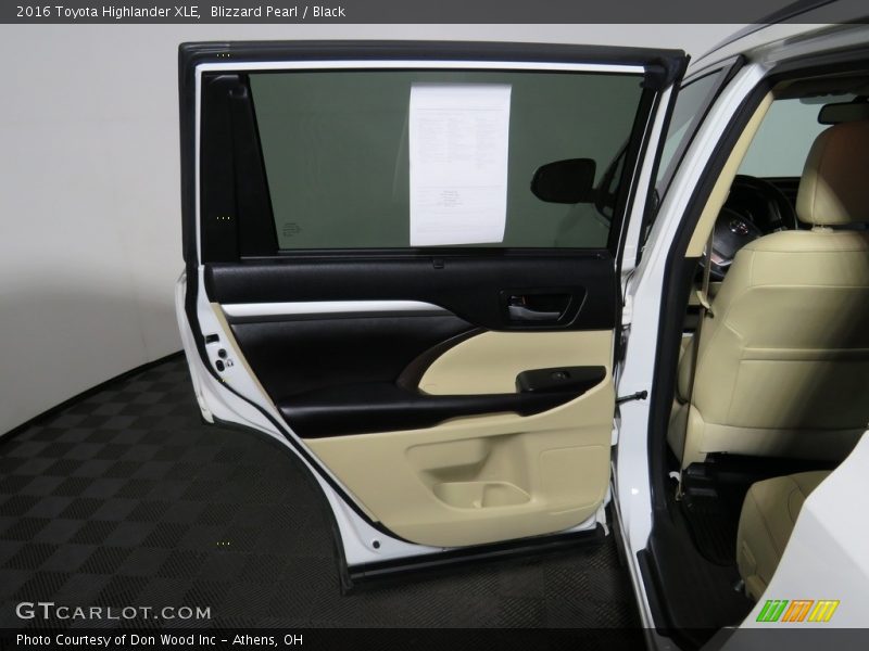 Blizzard Pearl / Black 2016 Toyota Highlander XLE