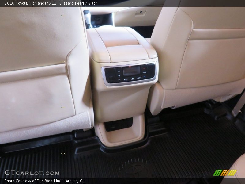 Blizzard Pearl / Black 2016 Toyota Highlander XLE