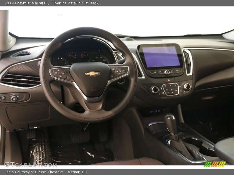 Silver Ice Metallic / Jet Black 2019 Chevrolet Malibu LT