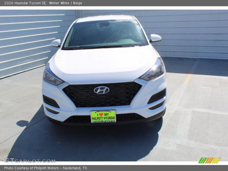 Winter White / Beige 2020 Hyundai Tucson SE