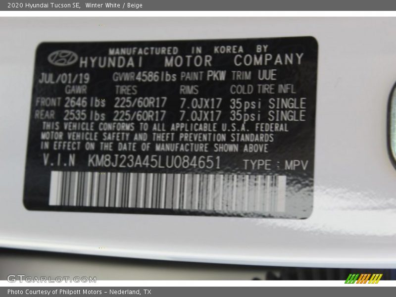 Winter White / Beige 2020 Hyundai Tucson SE