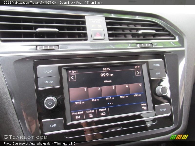 Deep Black Pearl / Titan Black 2018 Volkswagen Tiguan S 4MOTION