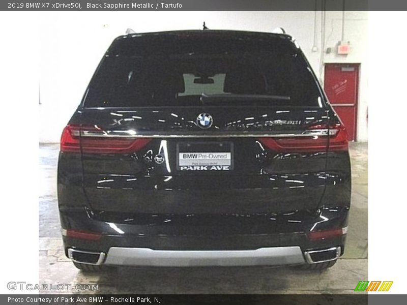 Black Sapphire Metallic / Tartufo 2019 BMW X7 xDrive50i