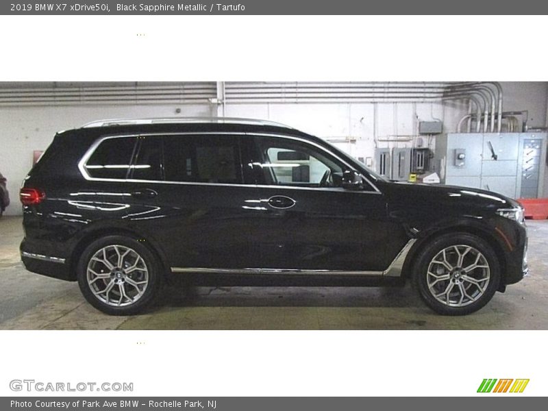 Black Sapphire Metallic / Tartufo 2019 BMW X7 xDrive50i