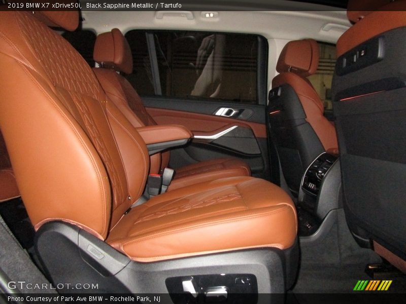 Black Sapphire Metallic / Tartufo 2019 BMW X7 xDrive50i