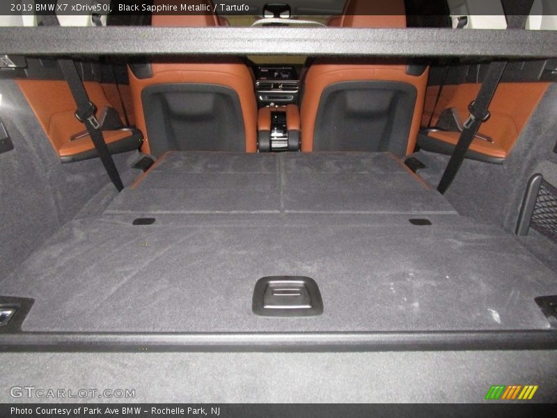  2019 X7 xDrive50i Trunk