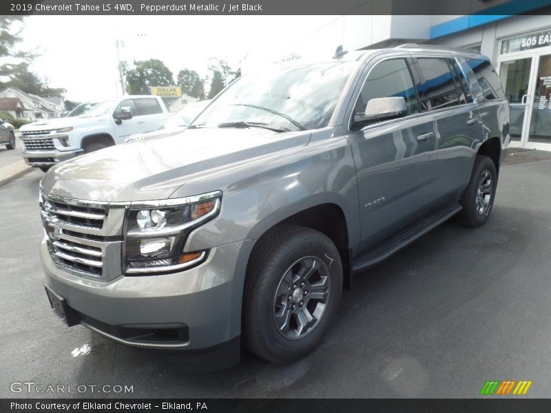 Pepperdust Metallic / Jet Black 2019 Chevrolet Tahoe LS 4WD