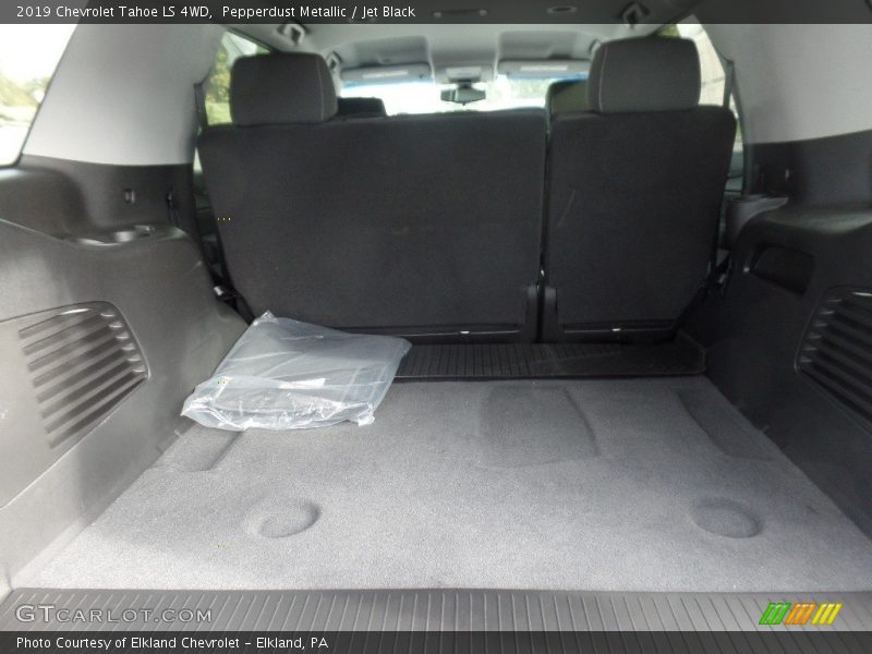 Pepperdust Metallic / Jet Black 2019 Chevrolet Tahoe LS 4WD