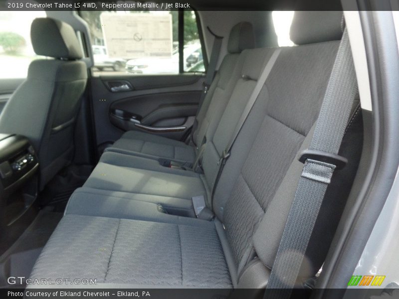 Pepperdust Metallic / Jet Black 2019 Chevrolet Tahoe LS 4WD