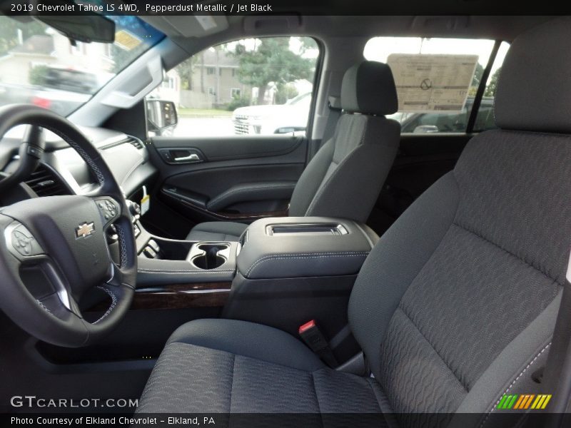 Pepperdust Metallic / Jet Black 2019 Chevrolet Tahoe LS 4WD
