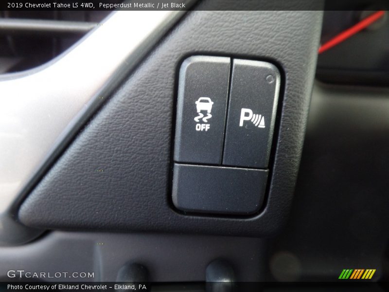 Pepperdust Metallic / Jet Black 2019 Chevrolet Tahoe LS 4WD