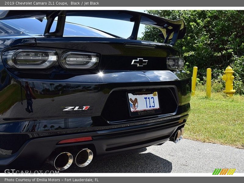 Black / Jet Black 2019 Chevrolet Camaro ZL1 Coupe