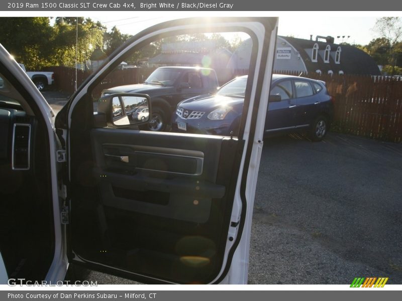 Bright White / Black/Diesel Gray 2019 Ram 1500 Classic SLT Crew Cab 4x4