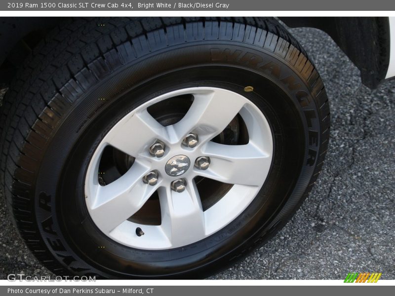 Bright White / Black/Diesel Gray 2019 Ram 1500 Classic SLT Crew Cab 4x4