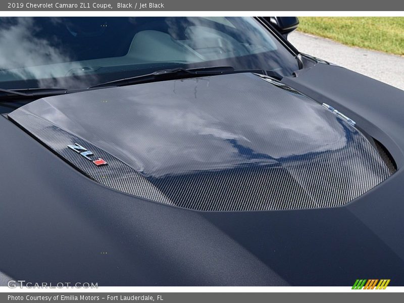 Black / Jet Black 2019 Chevrolet Camaro ZL1 Coupe
