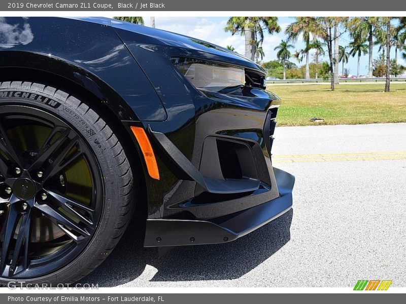 Black / Jet Black 2019 Chevrolet Camaro ZL1 Coupe