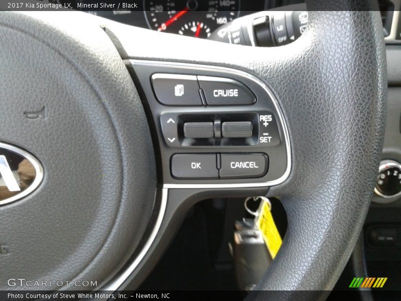 Mineral Silver / Black 2017 Kia Sportage LX