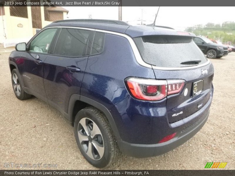 Jazz Blue Pearl / Black/Ski Gray 2019 Jeep Compass Latitude 4x4