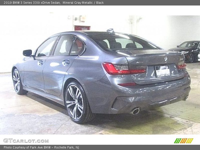 Mineral Gray Metallic / Black 2019 BMW 3 Series 330i xDrive Sedan