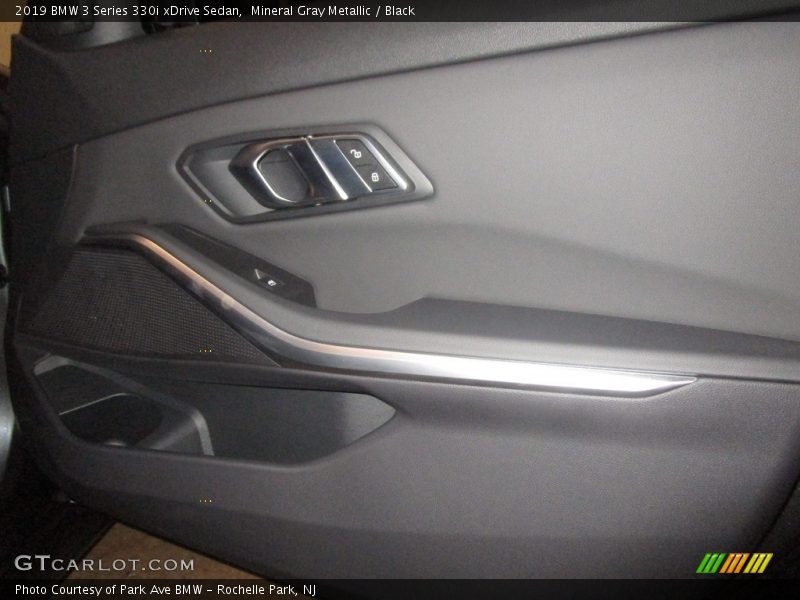 Mineral Gray Metallic / Black 2019 BMW 3 Series 330i xDrive Sedan