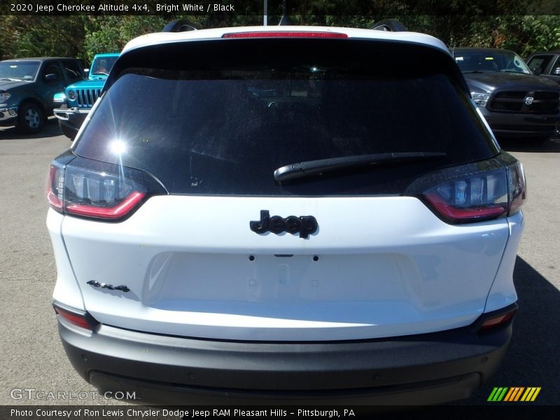Bright White / Black 2020 Jeep Cherokee Altitude 4x4