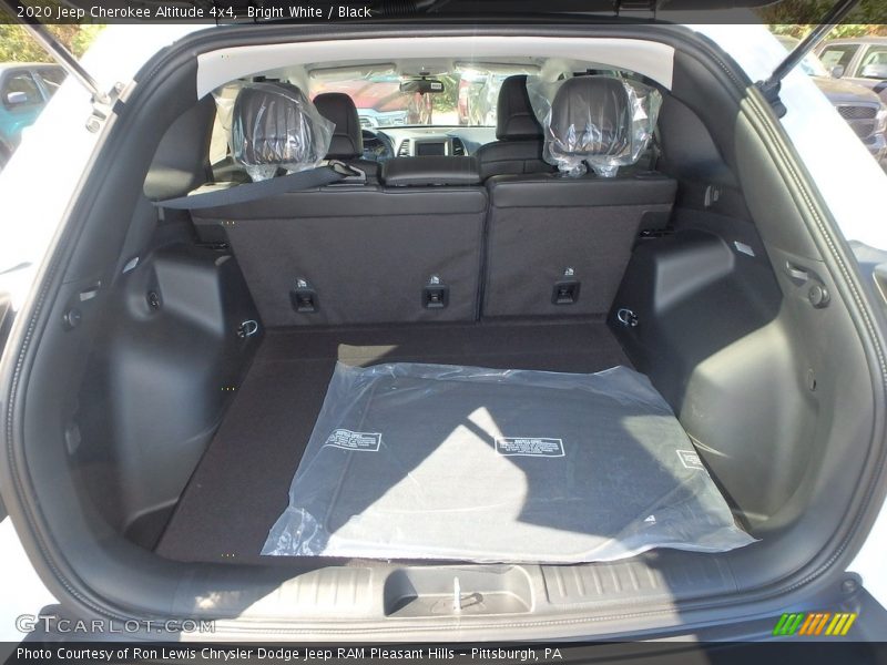 Bright White / Black 2020 Jeep Cherokee Altitude 4x4